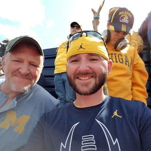 Meet your Posher, Sam